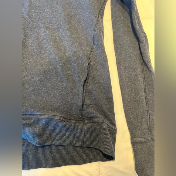 Lululemon cowl neck sweatshirt size 6 - Picture 2 of 8